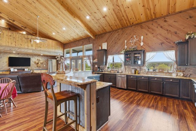 4400 Blue Ridge Farms Road, Blue Ridge, TX 75424