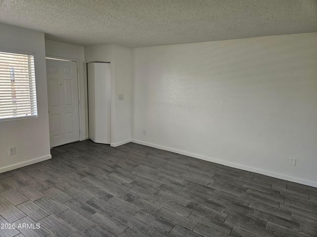 3810 E Earll Drive 208A, Phoenix, AZ 85018