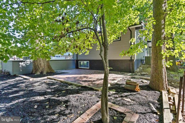 1498 STUYVESANT AVE, Trenton, NJ 08618