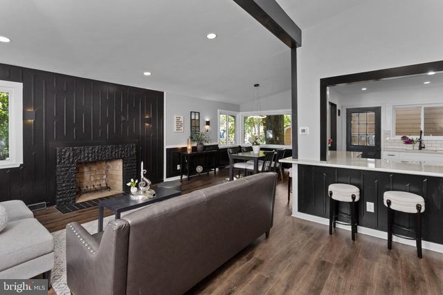 1498 STUYVESANT AVE, Trenton, NJ 08618