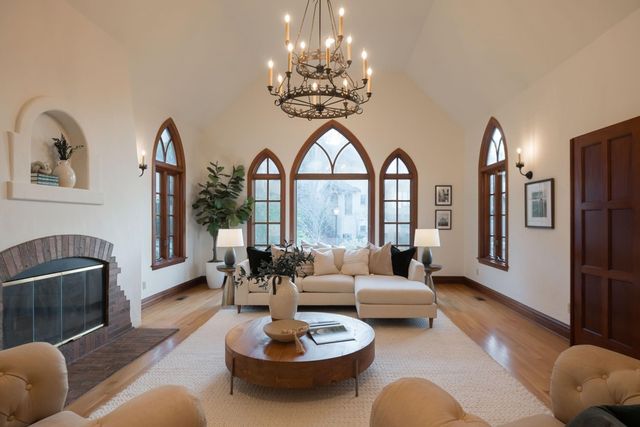 4800 4800 Proctor Ave, Oakland, CA 94618