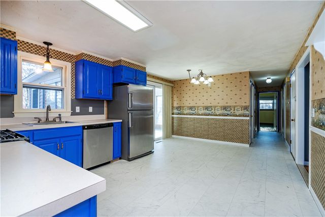 38 Greenwood Road, North Kingstown, RI 02852