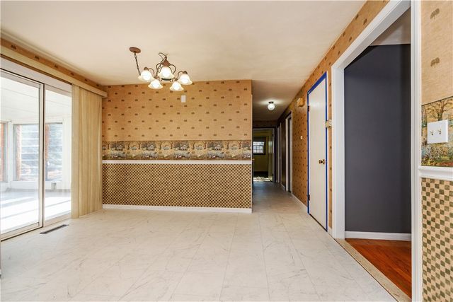 38 Greenwood Road, North Kingstown, RI 02852