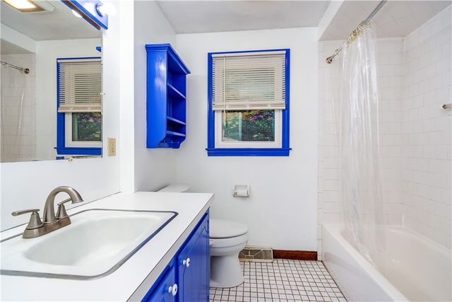 38 Greenwood Road, North Kingstown, RI 02852