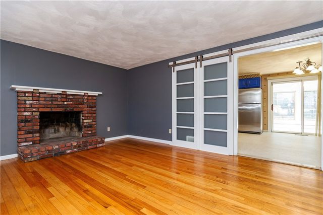 38 Greenwood Road, North Kingstown, RI 02852