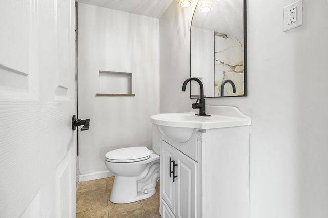 1002 Orchid Road, Florence, KY 41042