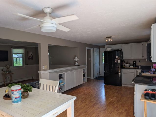 39 Warwick Way, Mashpee, MA 02649