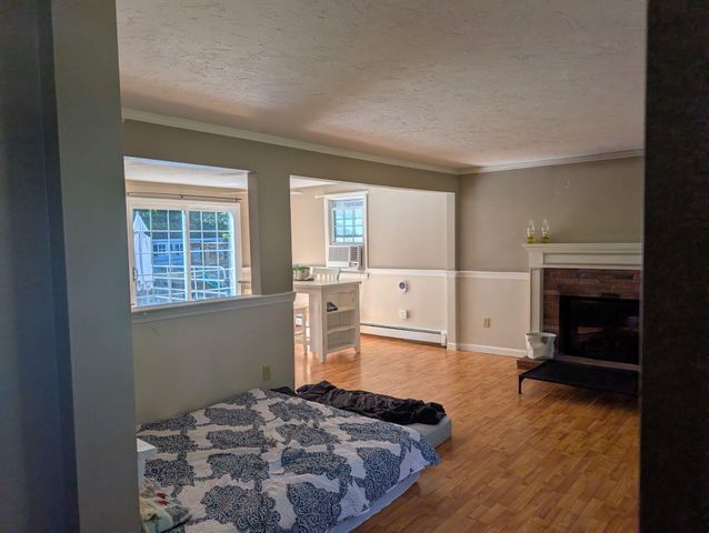 39 Warwick Way, Mashpee, MA 02649