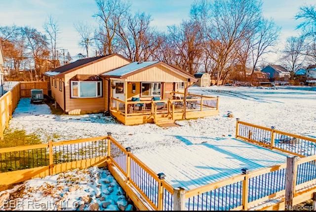 35342 Lake Drive, Brownstown, MI 48173