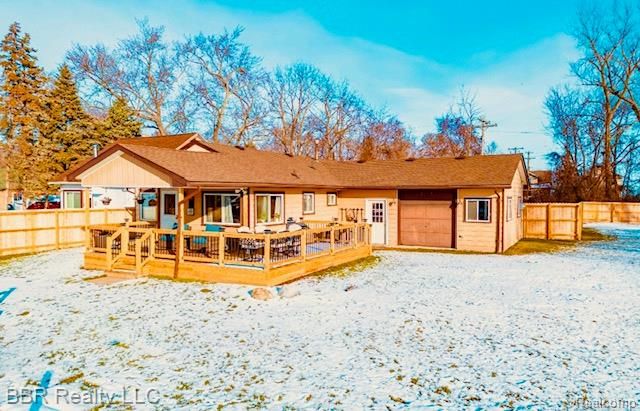 35342 Lake Drive, Brownstown, MI 48173