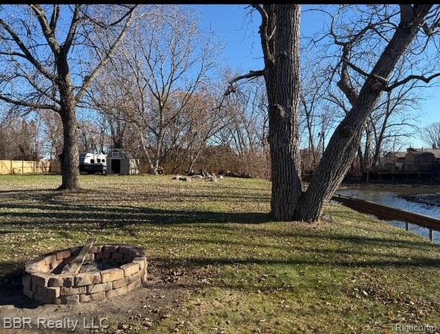 35342 Lake Drive, Brownstown, MI 48173