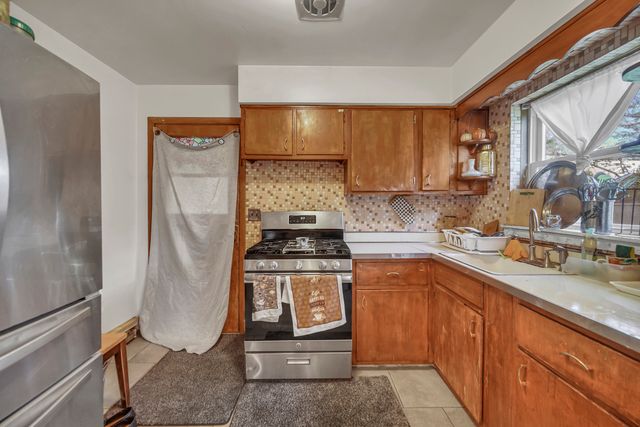 3257 N Kostner Avenue, Chicago, IL 60641
