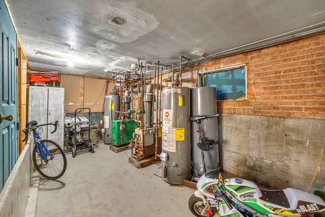 3257 N Kostner Avenue, Chicago, IL 60641