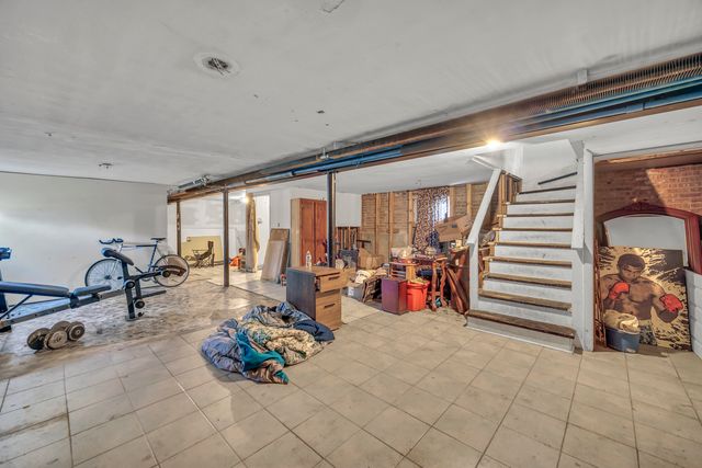 3257 N Kostner Avenue, Chicago, IL 60641