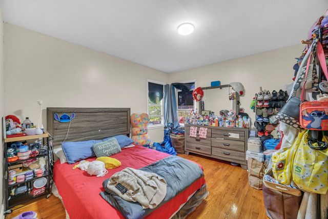 3257 N Kostner Avenue, Chicago, IL 60641