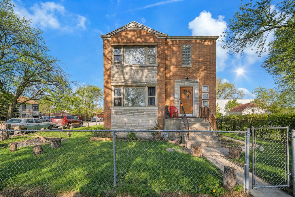 3257 N Kostner Avenue, Chicago, IL 60641