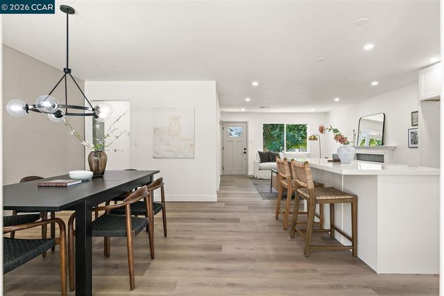1003 Santa Cruz Dr, Pleasant Hill, CA 94523