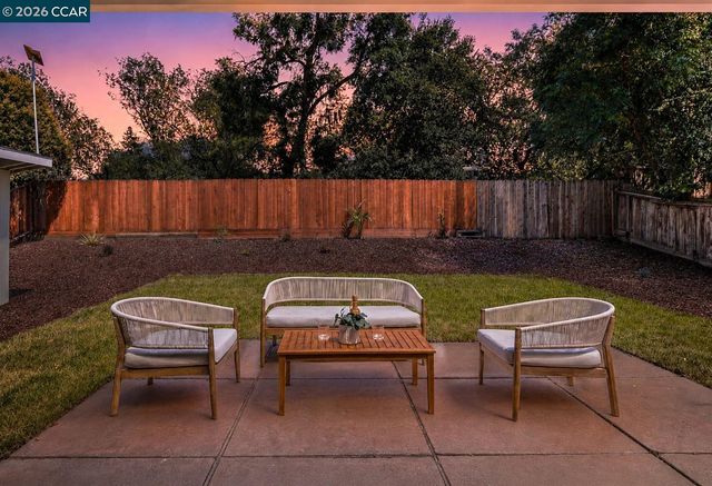 1003 Santa Cruz Dr, Pleasant Hill, CA 94523