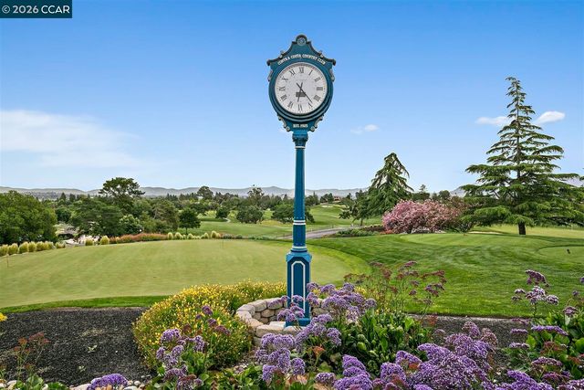 1003 Santa Cruz Dr, Pleasant Hill, CA 94523