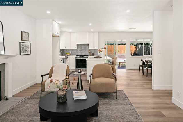 1003 Santa Cruz Dr, Pleasant Hill, CA 94523