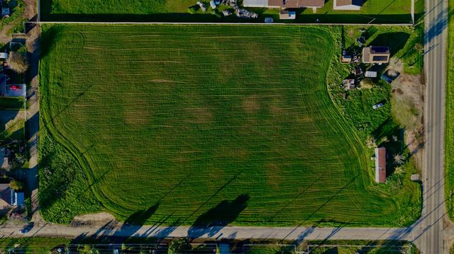 16748 N Lake Street, Madera, CA 93638