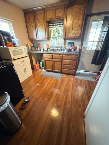 16748 N Lake Street, Madera, CA 93638