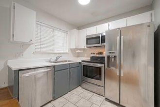 2113 Stanford Street, Houston, TX 77006