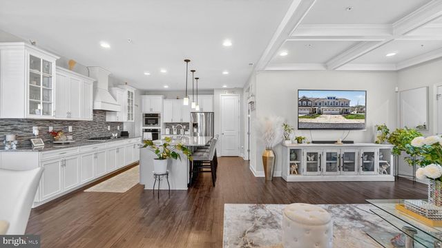 7804 WOODVALE WAY, Glen Burnie, MD 21060