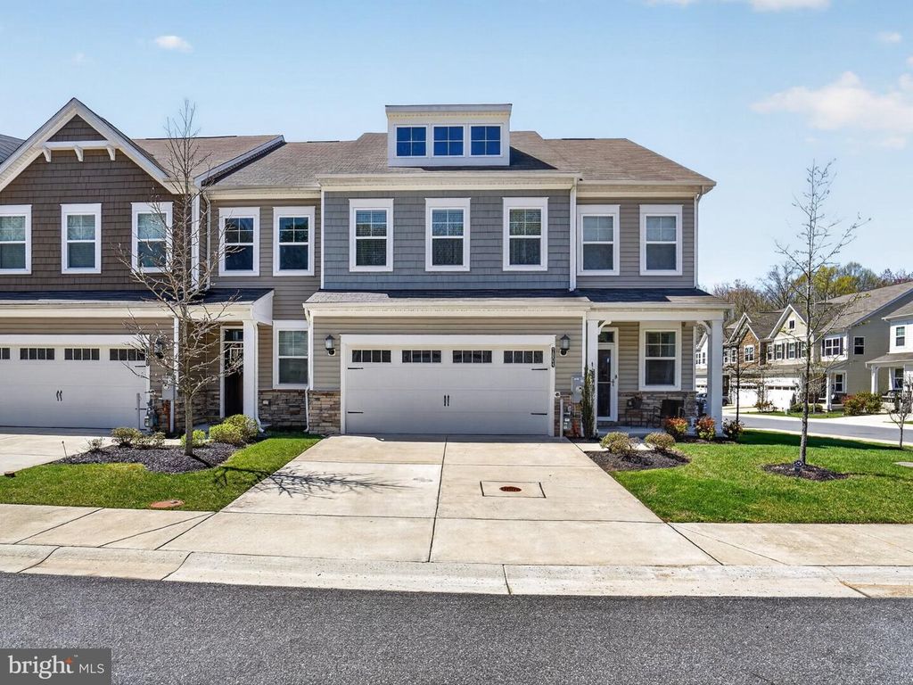 Image 2 of property listing at 7804 WOODVALE WAY, Glen Burnie, MD 21060