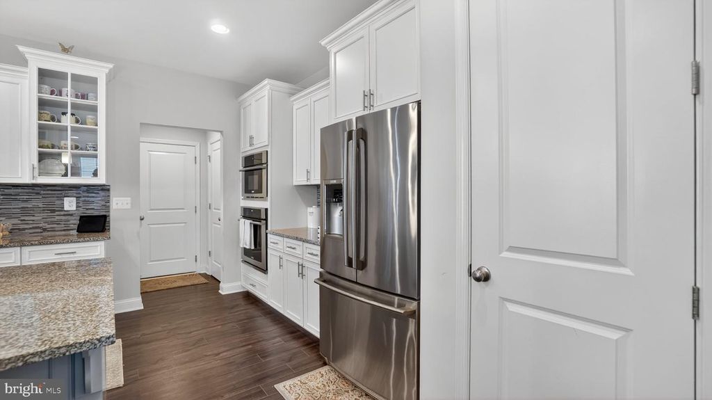 Image 12 of property listing at 7804 WOODVALE WAY, Glen Burnie, MD 21060