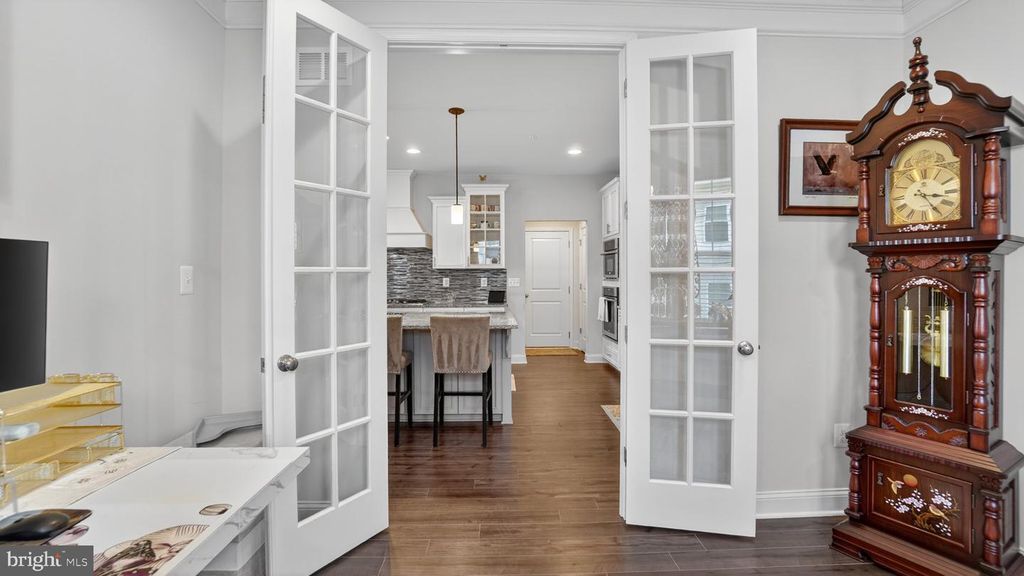 Image 24 of property listing at 7804 WOODVALE WAY, Glen Burnie, MD 21060