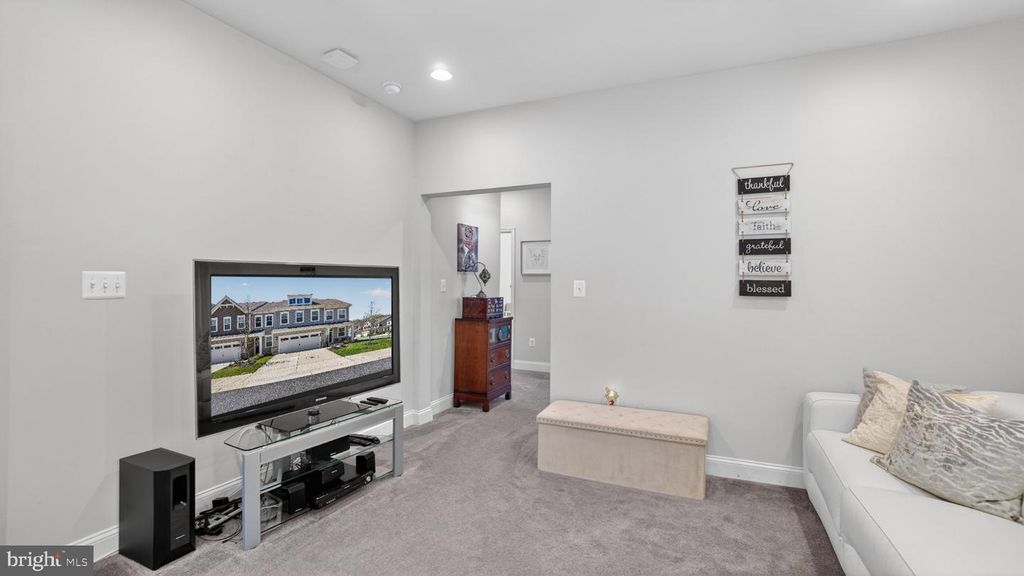 Image 27 of property listing at 7804 WOODVALE WAY, Glen Burnie, MD 21060