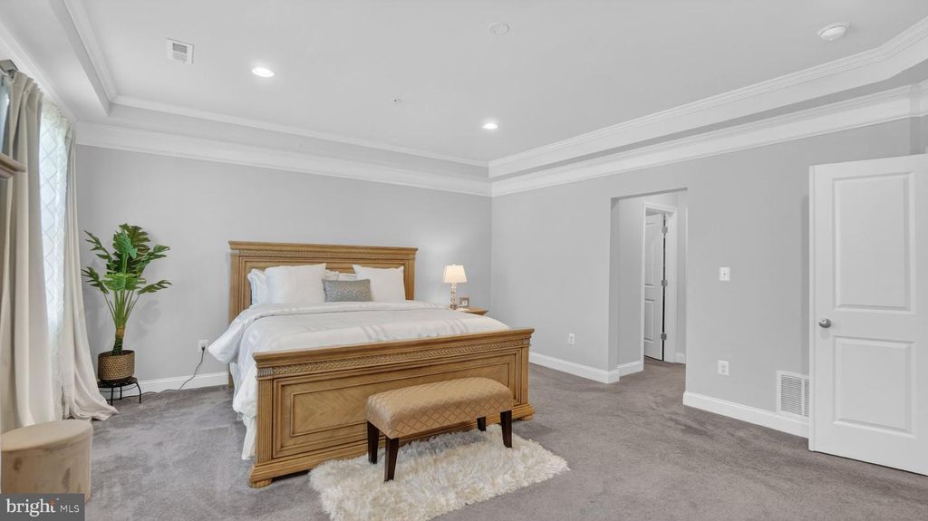 Image 32 of property listing at 7804 WOODVALE WAY, Glen Burnie, MD 21060