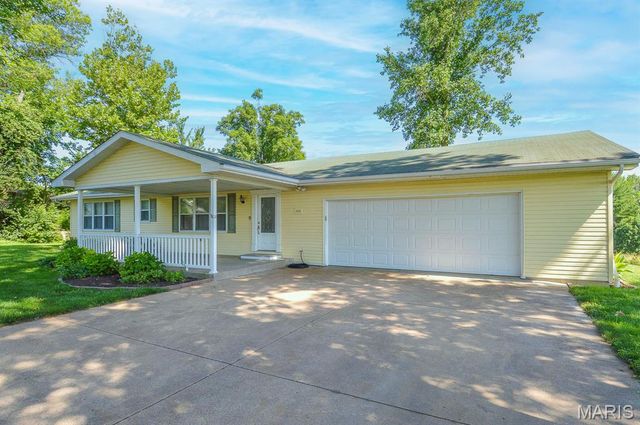 2601 Belle Mar Drive, Belleville, IL 62220