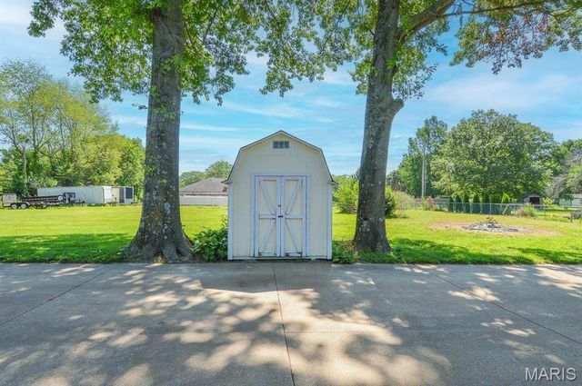 2601 Belle Mar Drive, Belleville, IL 62220