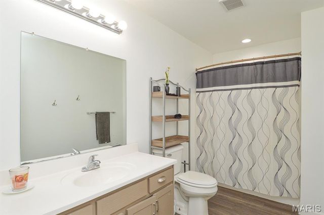 2601 Belle Mar Drive, Belleville, IL 62220