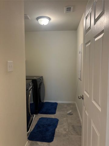 1103 Castroville Drive, Forney, TX 75126