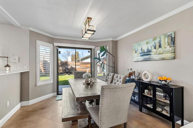 6931 Springmont Dr, Elk Grove, CA 95758