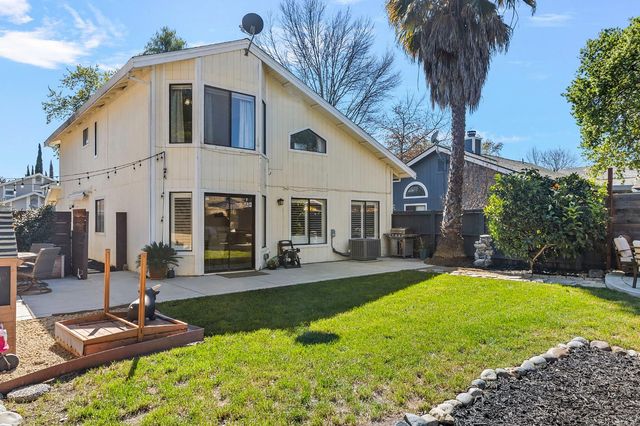 6931 Springmont Dr, Elk Grove, CA 95758