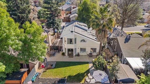 6931 Springmont Dr, Elk Grove, CA 95758