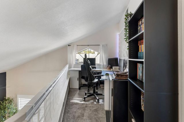 6931 Springmont Dr, Elk Grove, CA 95758