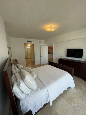 1750 N Bayshore Dr 2904, Miami, FL 33132