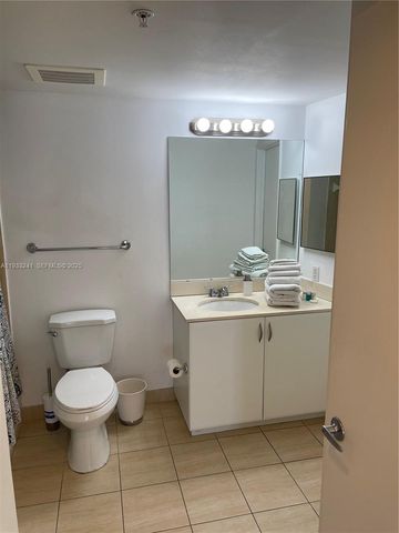 1750 N Bayshore Dr 2904, Miami, FL 33132