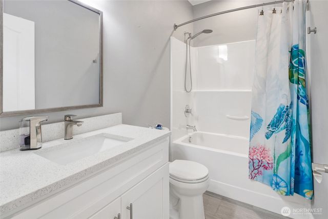 8350 Holly Lane, Maple Falls, WA 98266