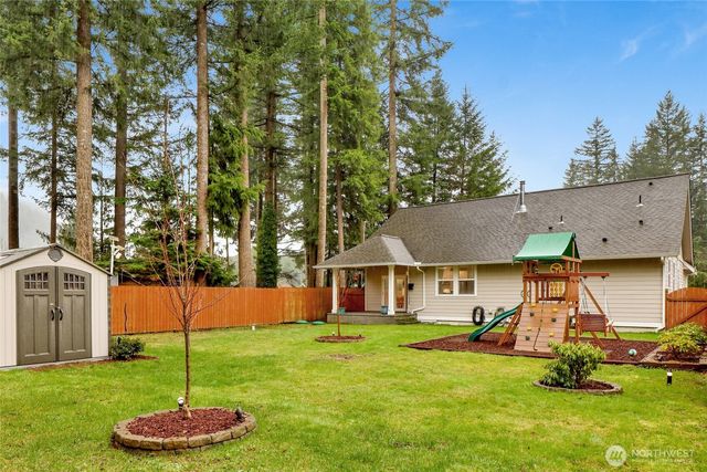 8350 Holly Lane, Maple Falls, WA 98266