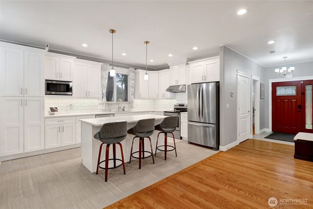 8350 Holly Lane, Maple Falls, WA 98266