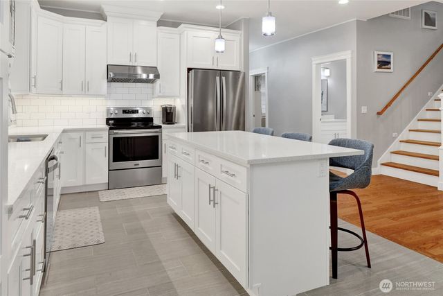 8350 Holly Lane, Maple Falls, WA 98266