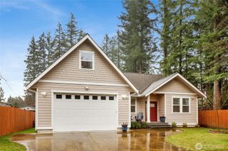 8350 Holly Lane, Maple Falls, WA 98266