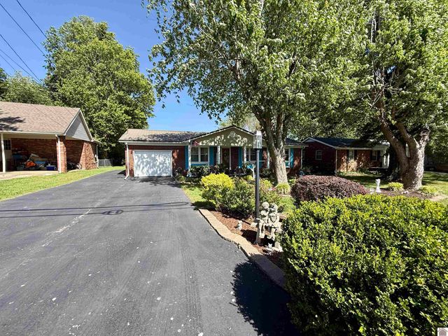 1518 Murray Street, Mayfield, KY 42066