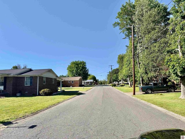 1518 Murray Street, Mayfield, KY 42066